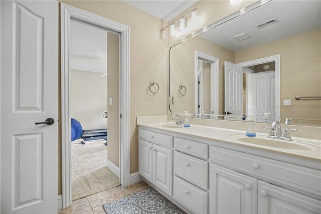 5500 S Lancaster Drive, Rogers, AR 72758