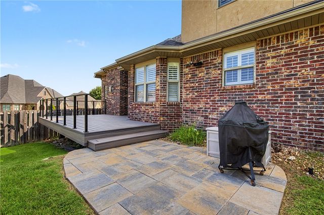 5500 S Lancaster Drive, Rogers, AR 72758
