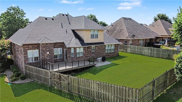 5500 S Lancaster Drive, Rogers, AR 72758