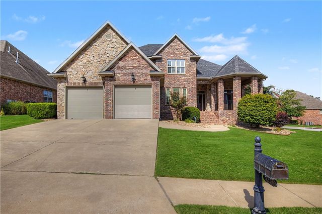 5500 S Lancaster Drive, Rogers, AR 72758