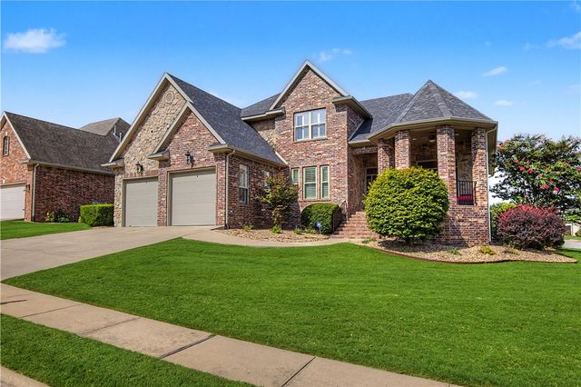 5500 S Lancaster Drive, Rogers, AR 72758
