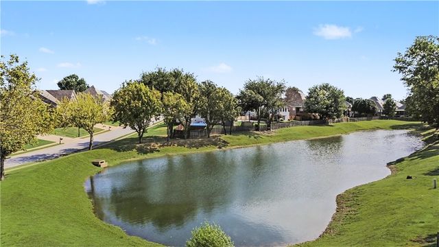 5500 S Lancaster Drive, Rogers, AR 72758