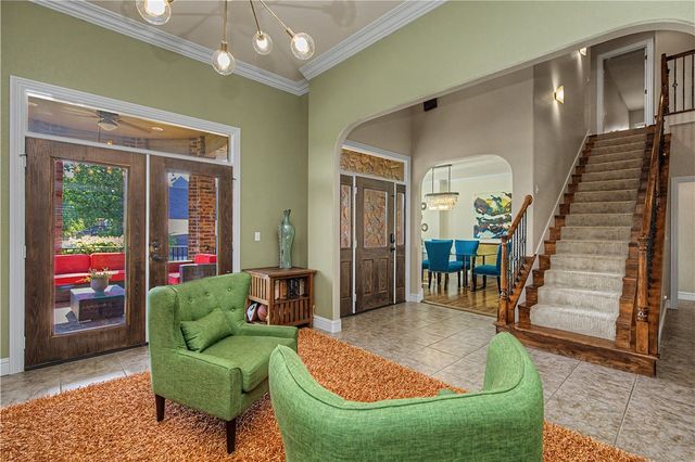 5500 S Lancaster Drive, Rogers, AR 72758