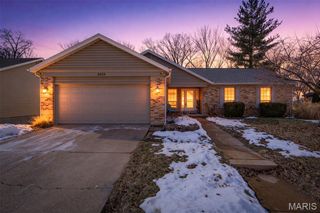 6835 Bear Creek Drive, St Louis, MO 63129