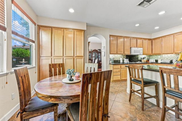 2700 Cascade St, West Sacramento, CA 95691