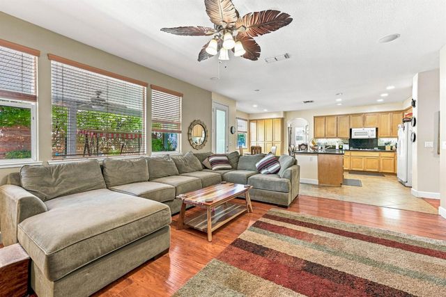 2700 Cascade St, West Sacramento, CA 95691