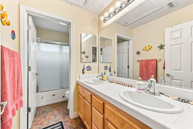 2700 Cascade St, West Sacramento, CA 95691