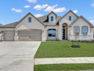 139 Janice Avenue, Castroville, TX 78009