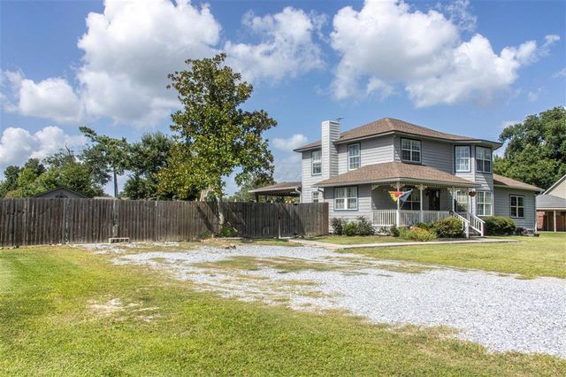 2730 Tealwood Drive, Sulphur, LA 70663