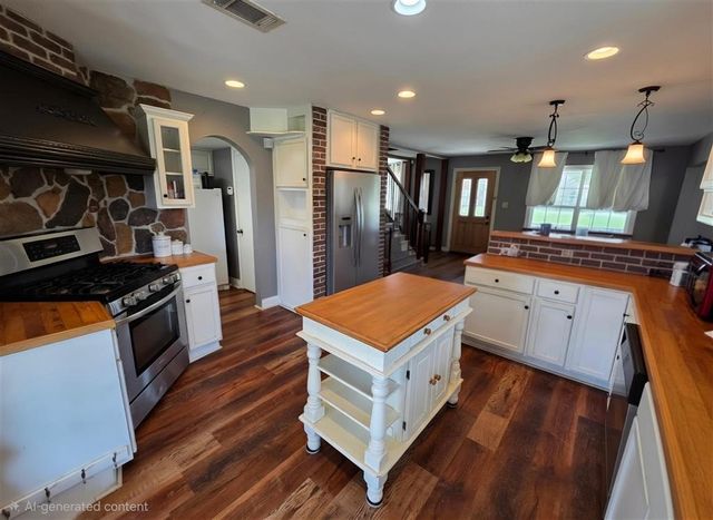 2730 Tealwood Drive, Sulphur, LA 70663