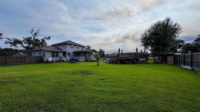 2730 Tealwood Drive, Sulphur, LA 70663