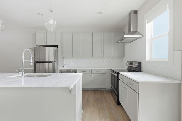 220 Croleywood Ln, Nashville, TN 37209