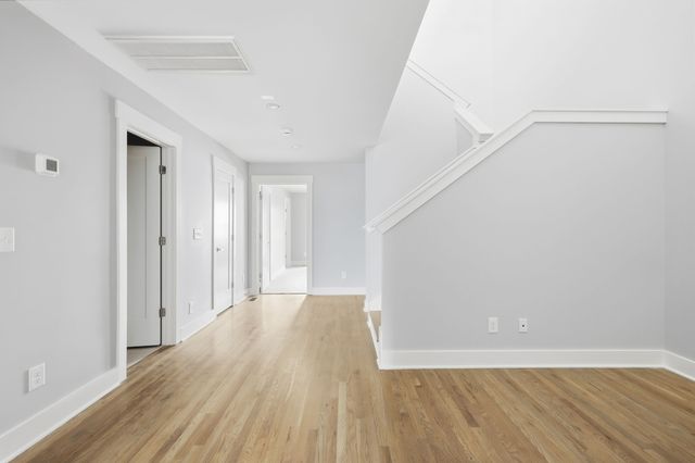 220 Croleywood Ln, Nashville, TN 37209