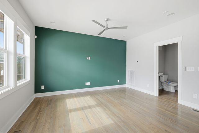 220 Croleywood Ln, Nashville, TN 37209