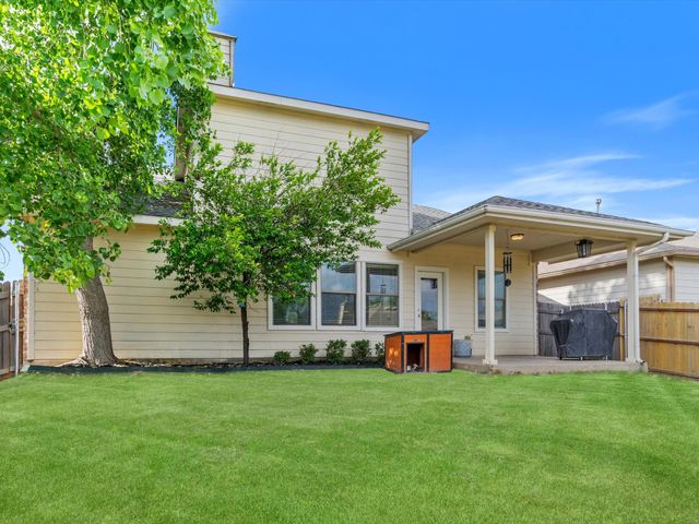 9836 Autumn Sage Drive, Fort Worth, TX 76108