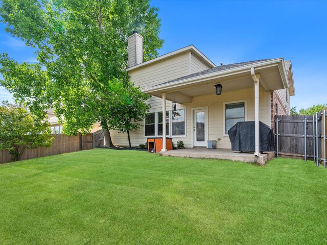 9836 Autumn Sage Drive, Fort Worth, TX 76108