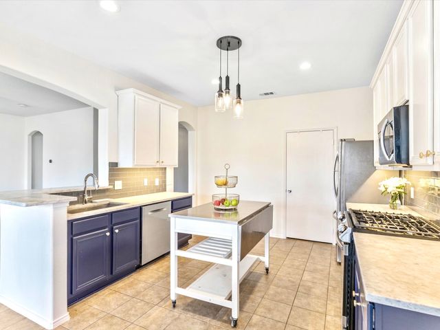 9836 Autumn Sage Drive, Fort Worth, TX 76108