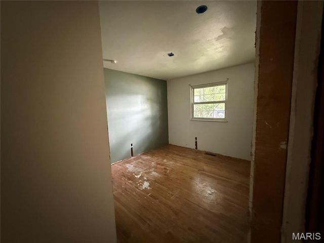 1620 Woodman Drive, Florissant, MO 63031
