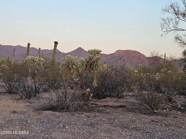 12122 W Lak A Yucca Place, Tucson, AZ 85743