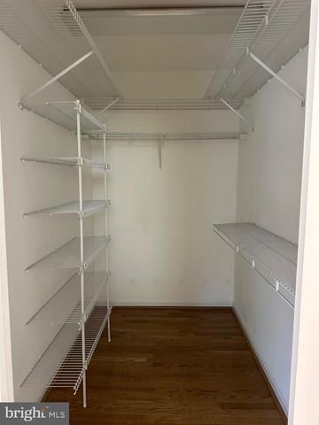 4016 TRAPP RD, Fairfax, VA 22032