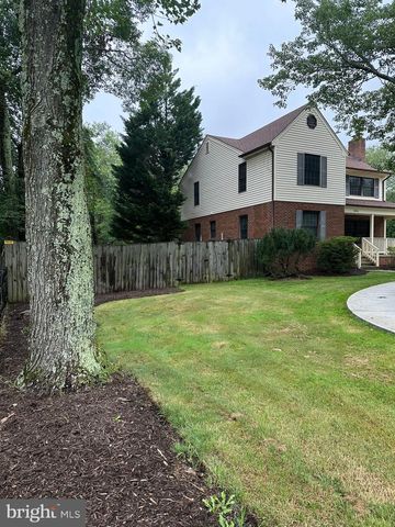 4016 TRAPP RD, Fairfax, VA 22032