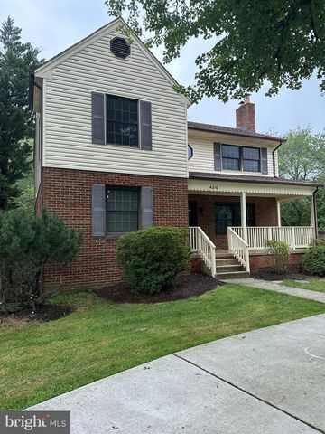 4016 TRAPP RD, Fairfax, VA 22032