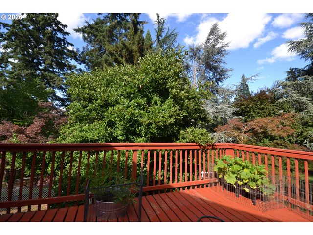 6962 MACLEAY Rd Se, Salem, OR 97317