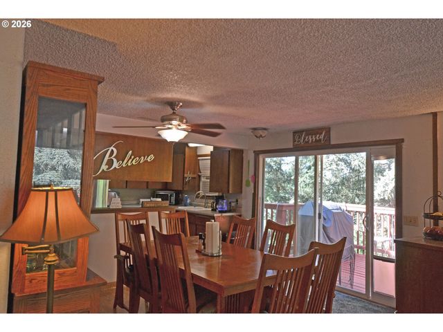 6962 MACLEAY Rd Se, Salem, OR 97317
