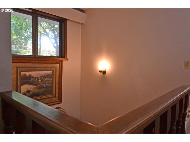 6962 MACLEAY Rd Se, Salem, OR 97317