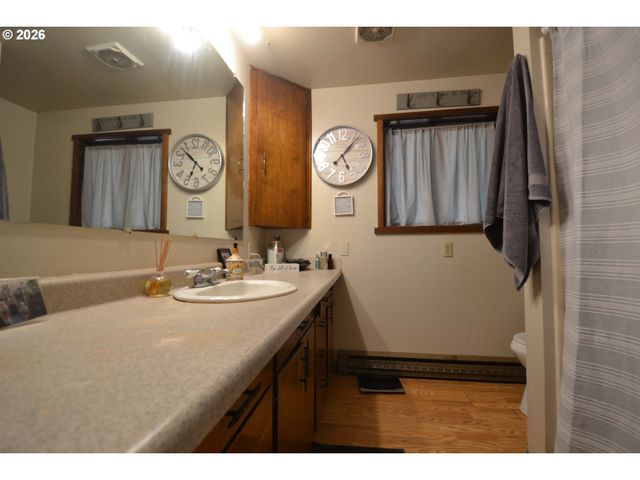 6962 MACLEAY Rd Se, Salem, OR 97317