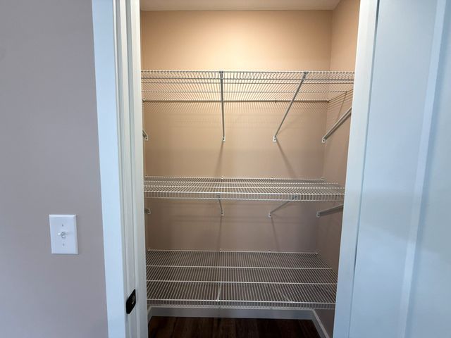 44 Blue Lake Rd, Mcminnville, TN 37110