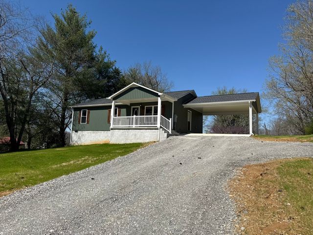 44 Blue Lake Rd, Mcminnville, TN 37110