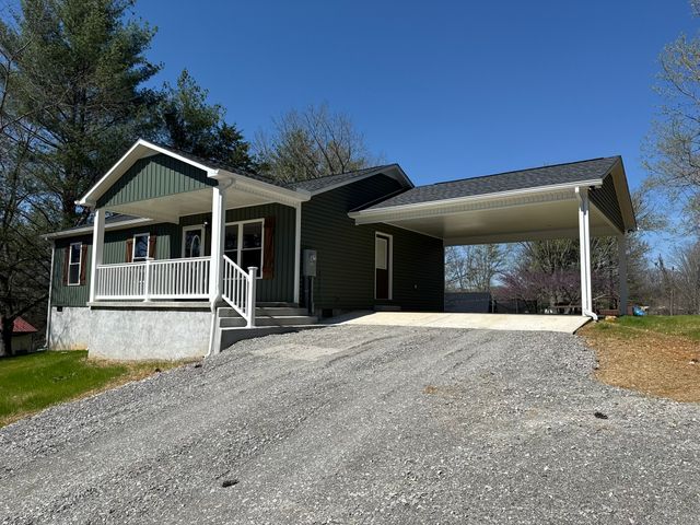 44 Blue Lake Rd, Mcminnville, TN 37110