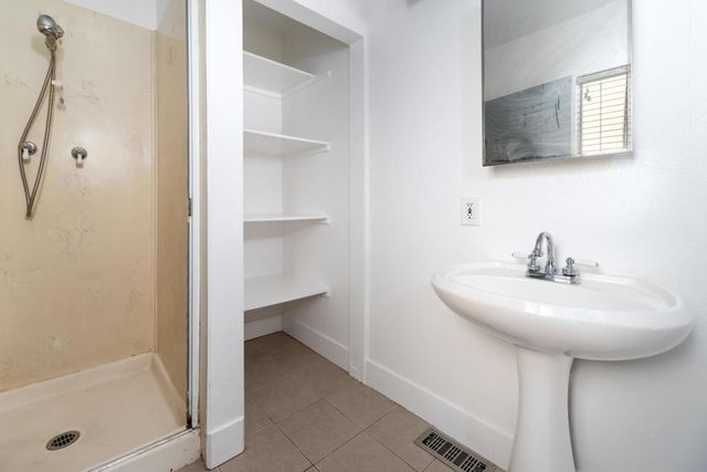 1839 100th Avenue, Oakland, CA 94603