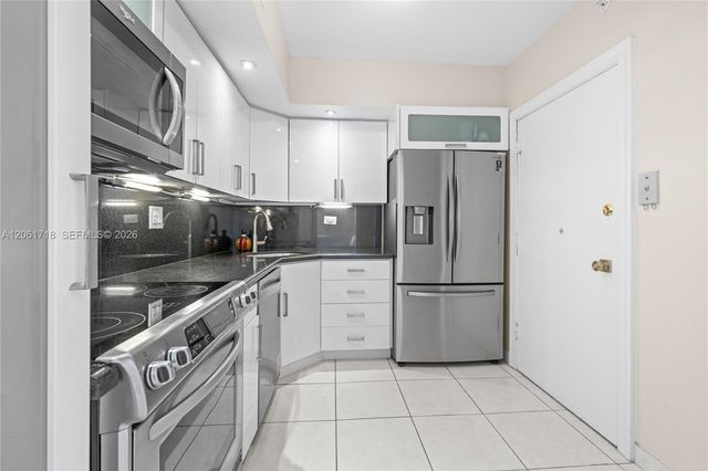 5601 Collins Ave 1515, Miami Beach, FL 33140