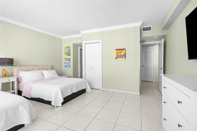5601 Collins Ave 1515, Miami Beach, FL 33140