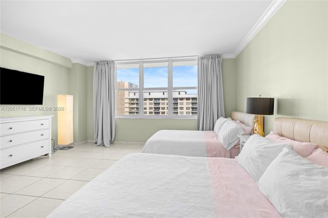 5601 Collins Ave 1515, Miami Beach, FL 33140