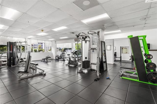 5601 Collins Ave 1515, Miami Beach, FL 33140
