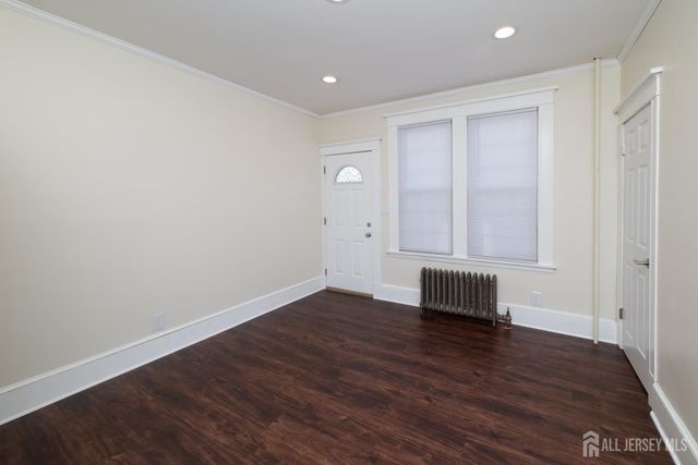 684 Amboy Avenue, Edison, NJ 08837