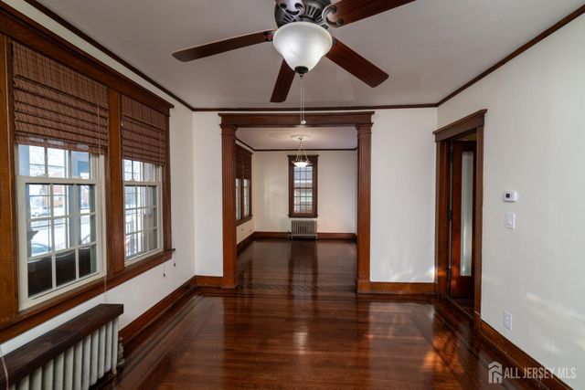 684 Amboy Avenue, Edison, NJ 08837