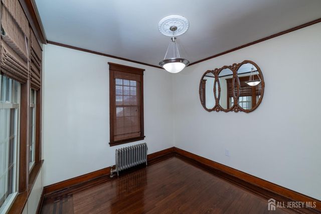 684 Amboy Avenue, Edison, NJ 08837