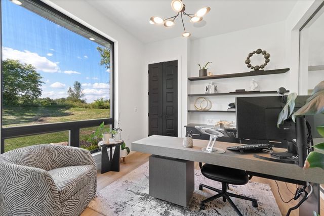 815 N English Settlement Avenue, Burlington, WI 53105