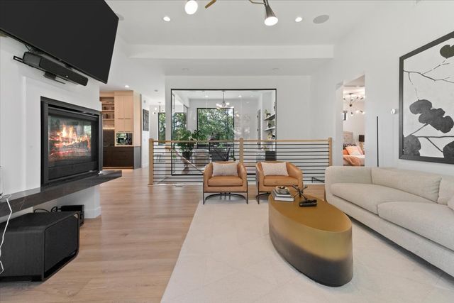 815 N English Settlement Avenue, Burlington, WI 53105