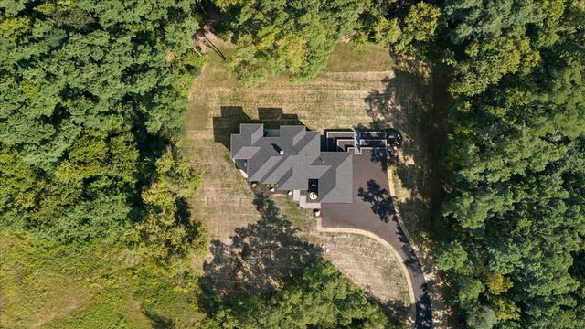 815 N English Settlement Avenue, Burlington, WI 53105