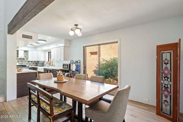 10437 N 9TH Street, Phoenix, AZ 85020