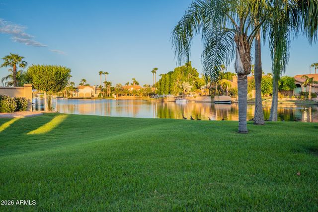 1154 W WINDJAMMER Drive, Gilbert, AZ 85233