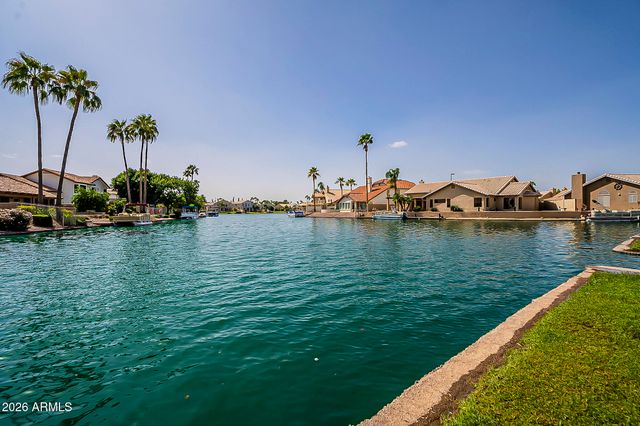 1154 W WINDJAMMER Drive, Gilbert, AZ 85233