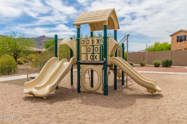 1154 W WINDJAMMER Drive, Gilbert, AZ 85233