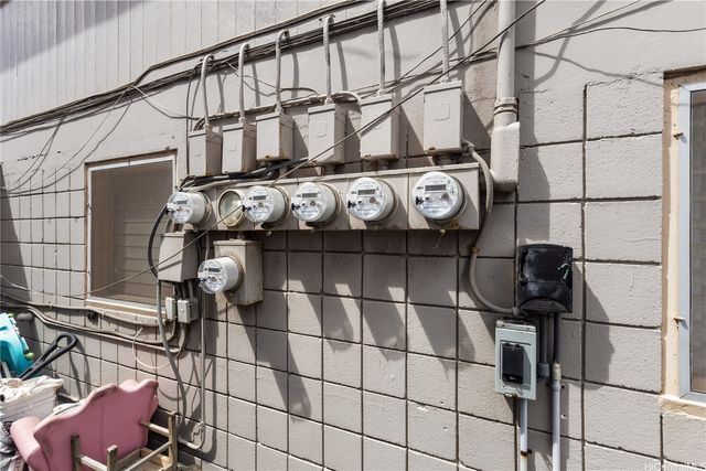 219 Kalihi Street, Honolulu, HI 96819