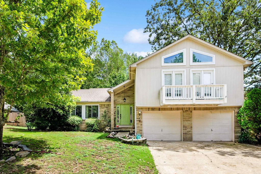 1024 River Oaks Drive, Benton, AR 72019